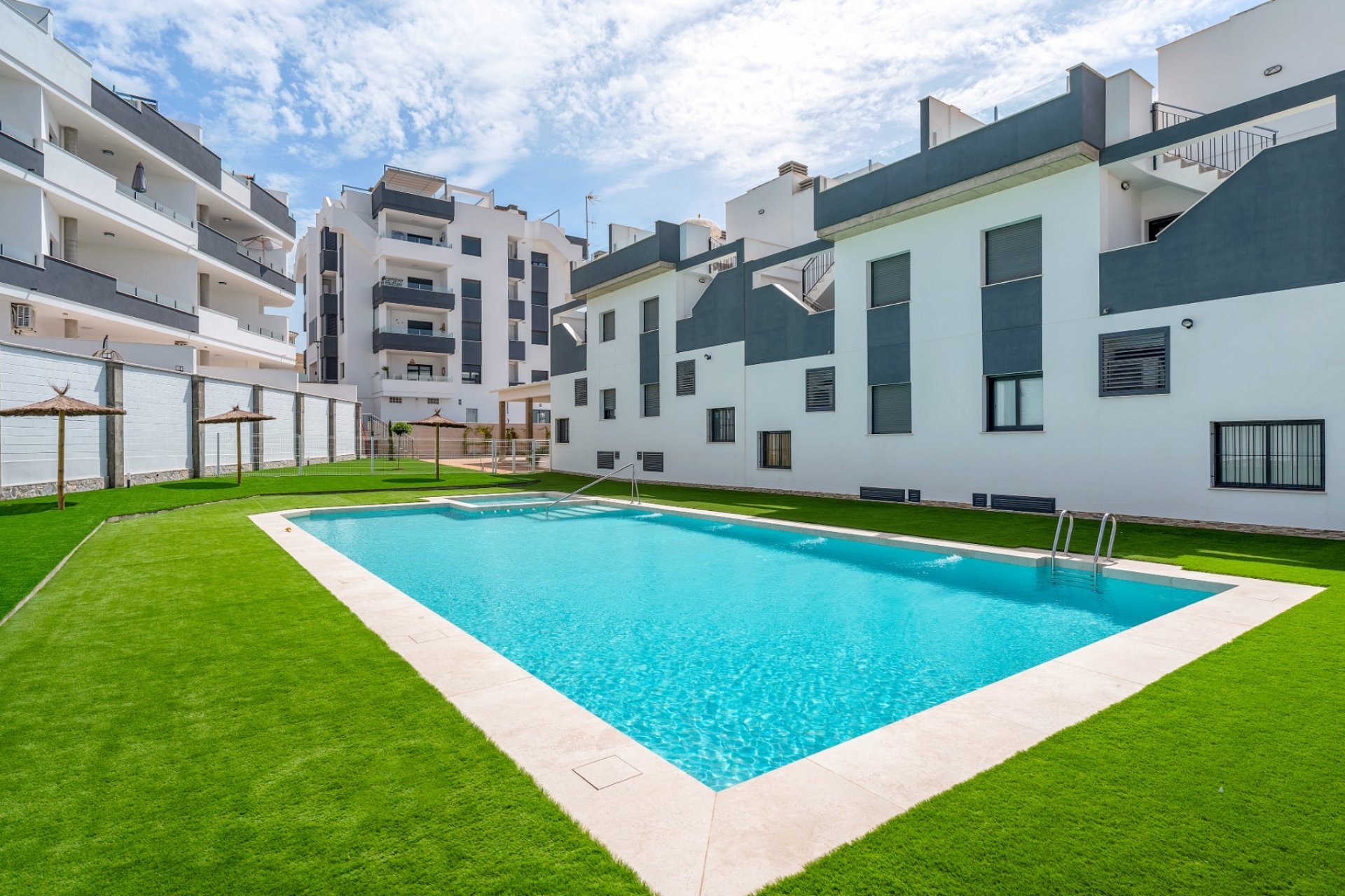 Resale - Apartment -
Torrevieja - Costa Blanca