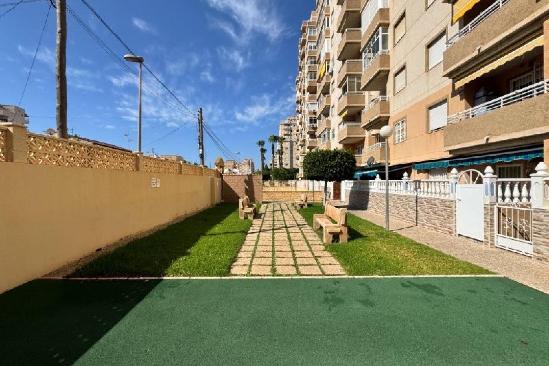 Resale - Apartment -
Torrevieja - Costa Blanca