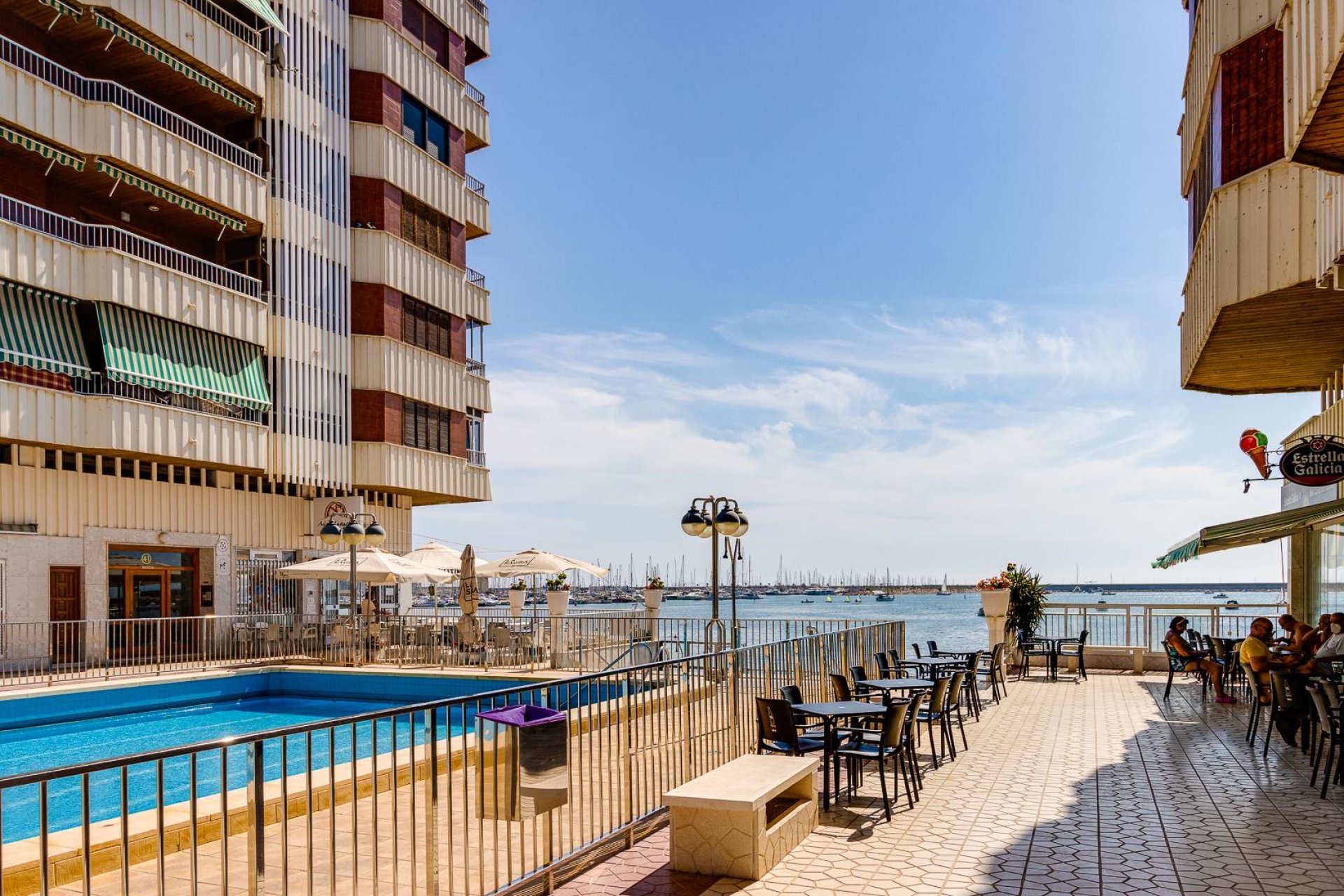 Resale - Apartment -
Torrevieja - Costa Blanca