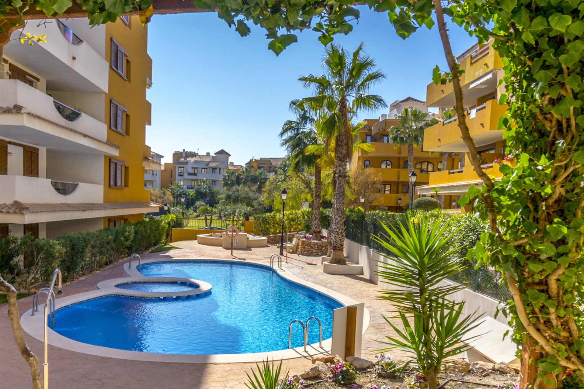 Resale - Apartment -
Torrevieja - Costa Blanca