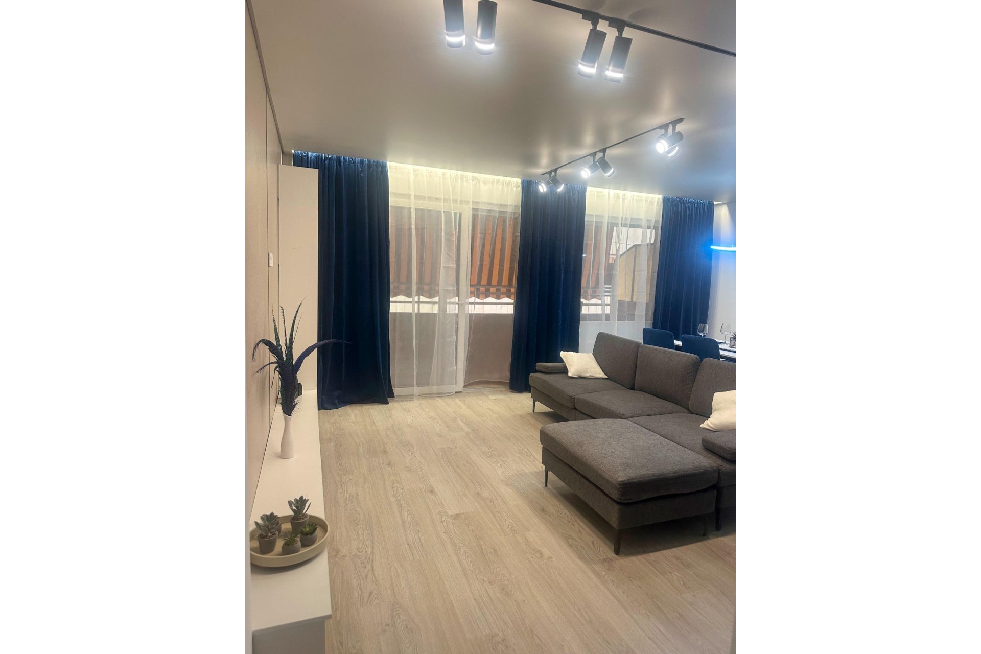 Resale - Apartment -
Torrevieja - El Acequión - Los Náufragos