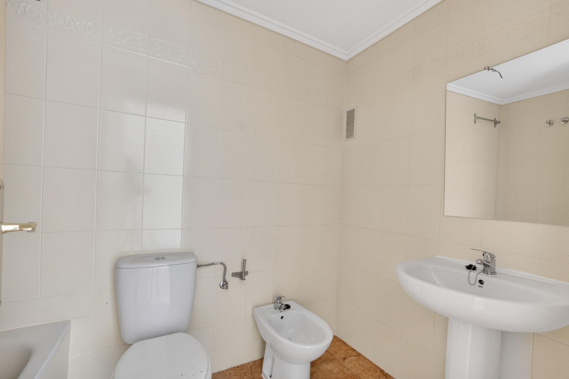 Resale - Apartment -
Torrevieja - El Limonar
