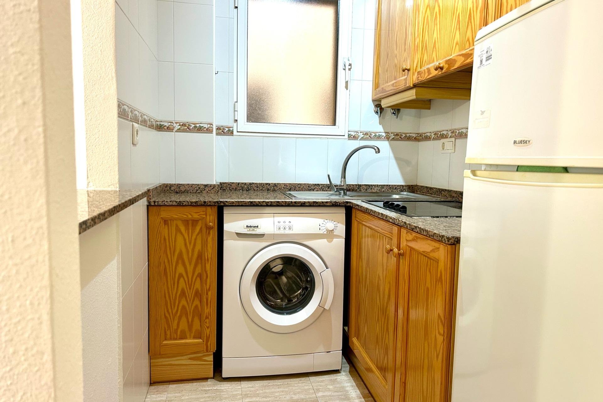 Resale - Apartment -
Torrevieja - Estacion De Autobuses