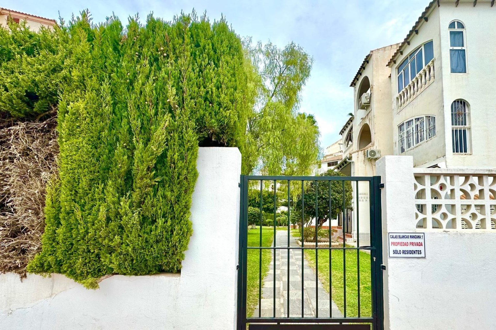 Resale - Apartment -
Torrevieja - Estacion De Autobuses