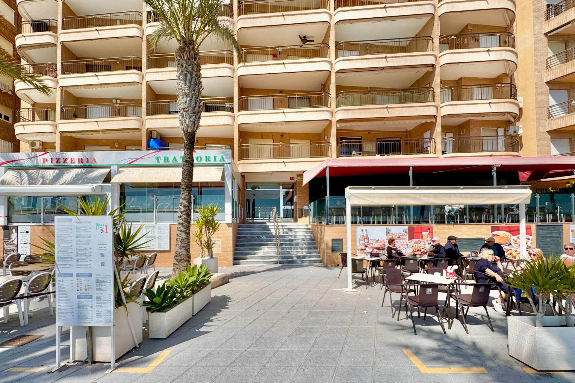 Resale - Apartment -
Torrevieja - Estacion De Autobuses
