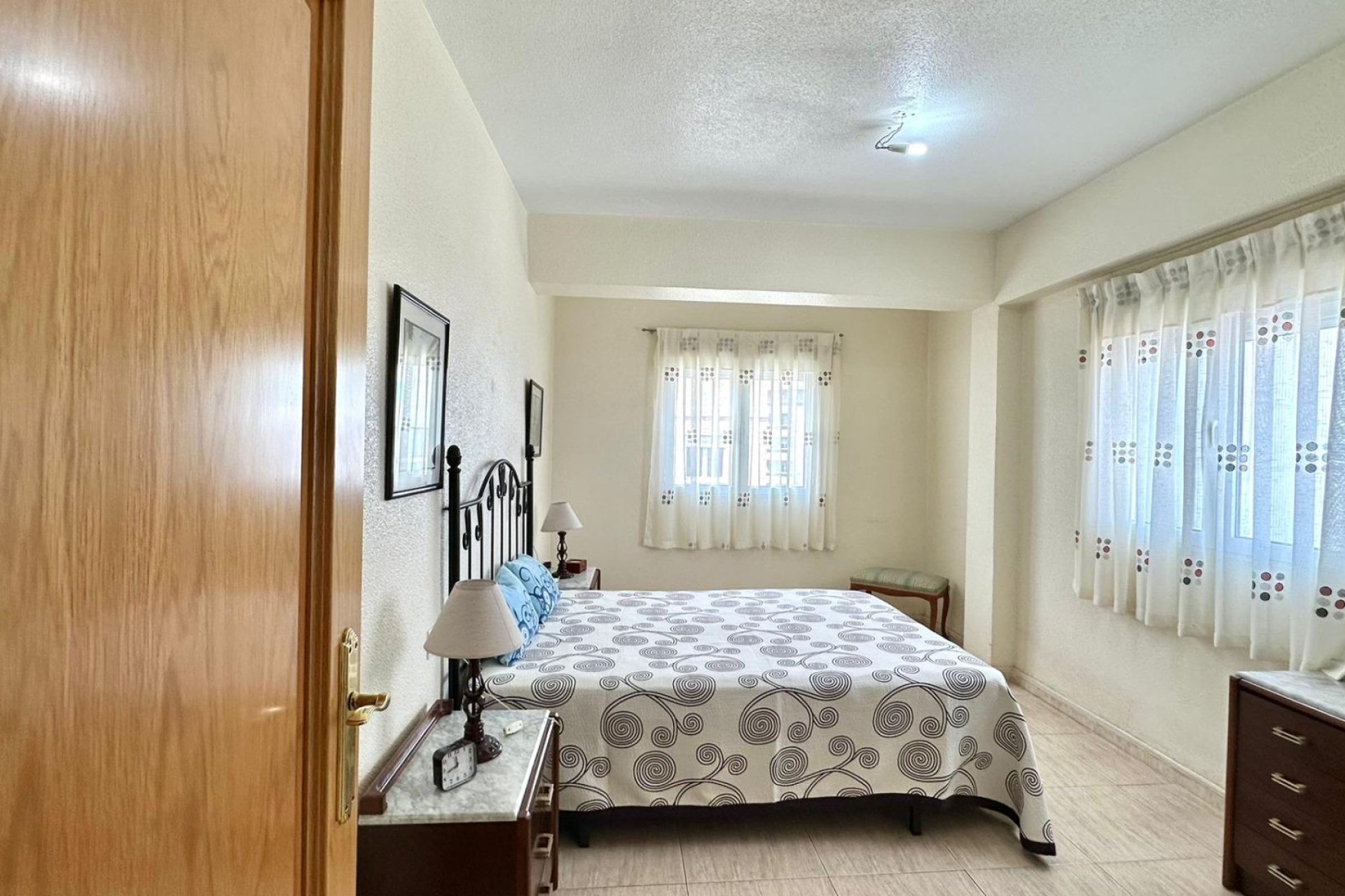 Resale - Apartment -
Torrevieja - Estacion De Autobuses