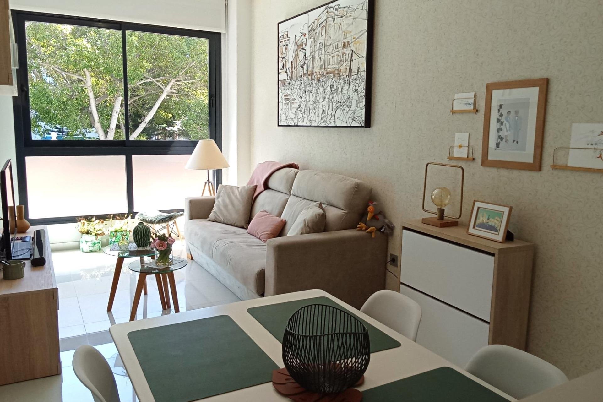 Resale - Apartment -
Torrevieja - Estacion De Autobuses