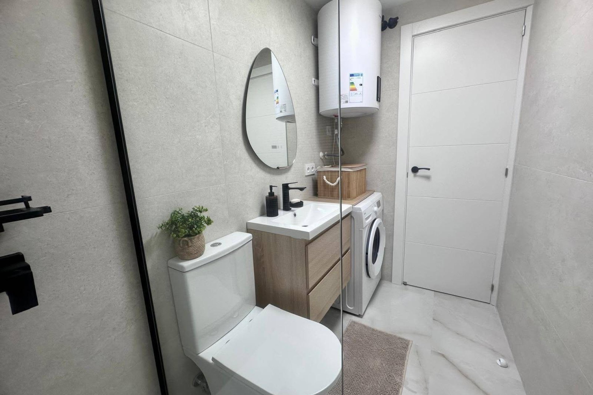 Resale - Apartment -
Torrevieja - Estacion De Autobuses