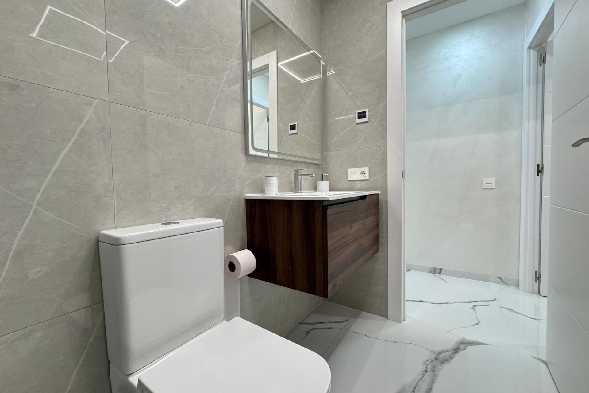 Resale - Apartment -
Torrevieja - Estacion De Autobuses