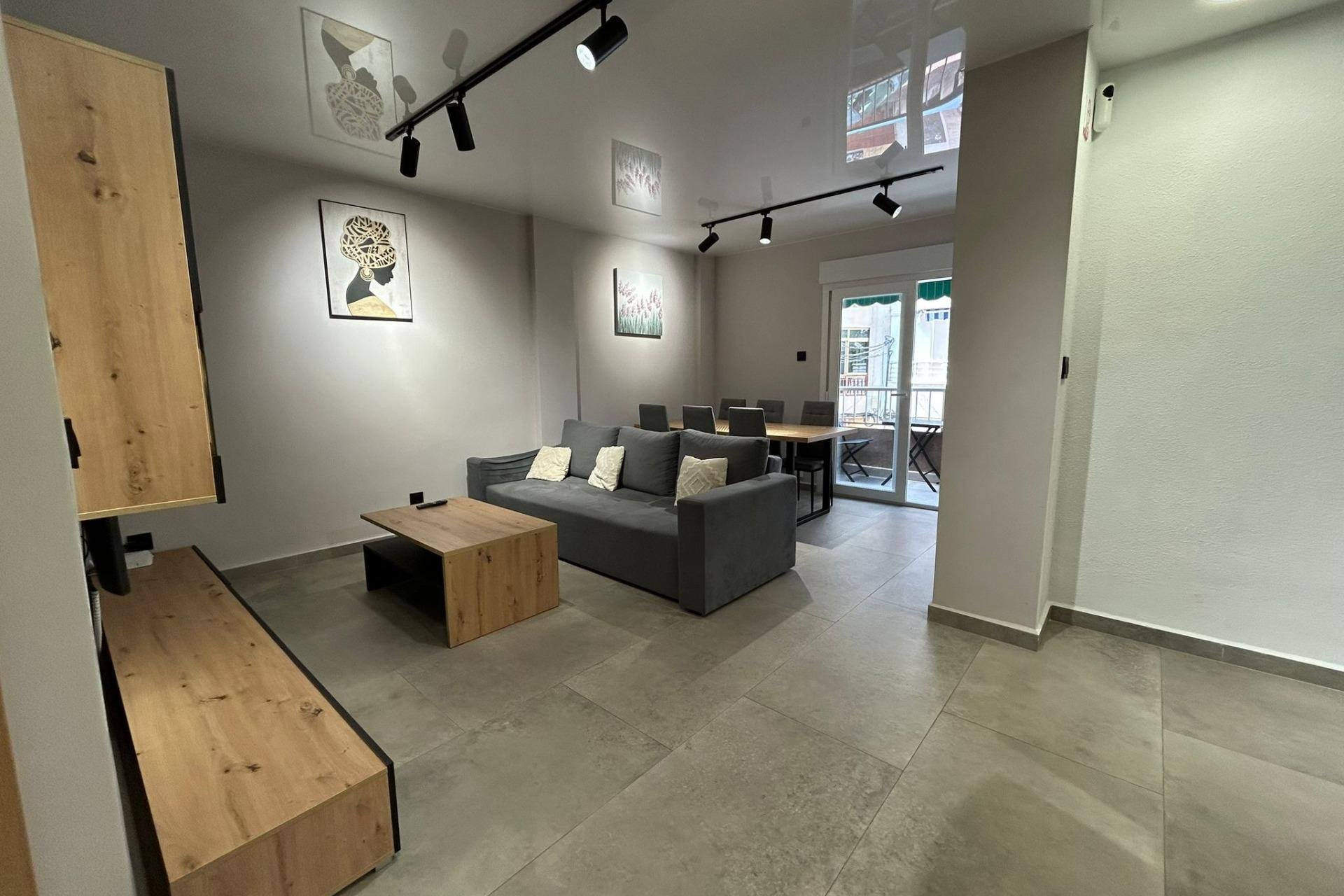 Resale - Apartment -
Torrevieja - Estacion De Autobuses