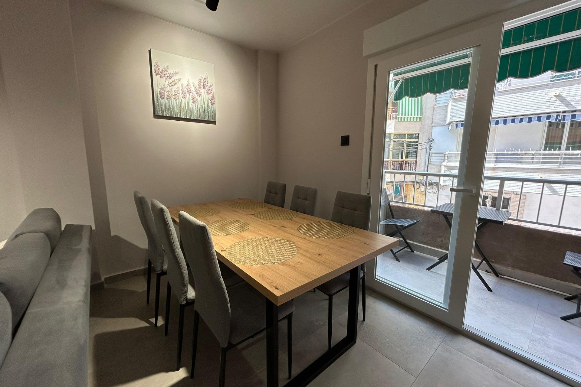 Resale - Apartment -
Torrevieja - Estacion De Autobuses