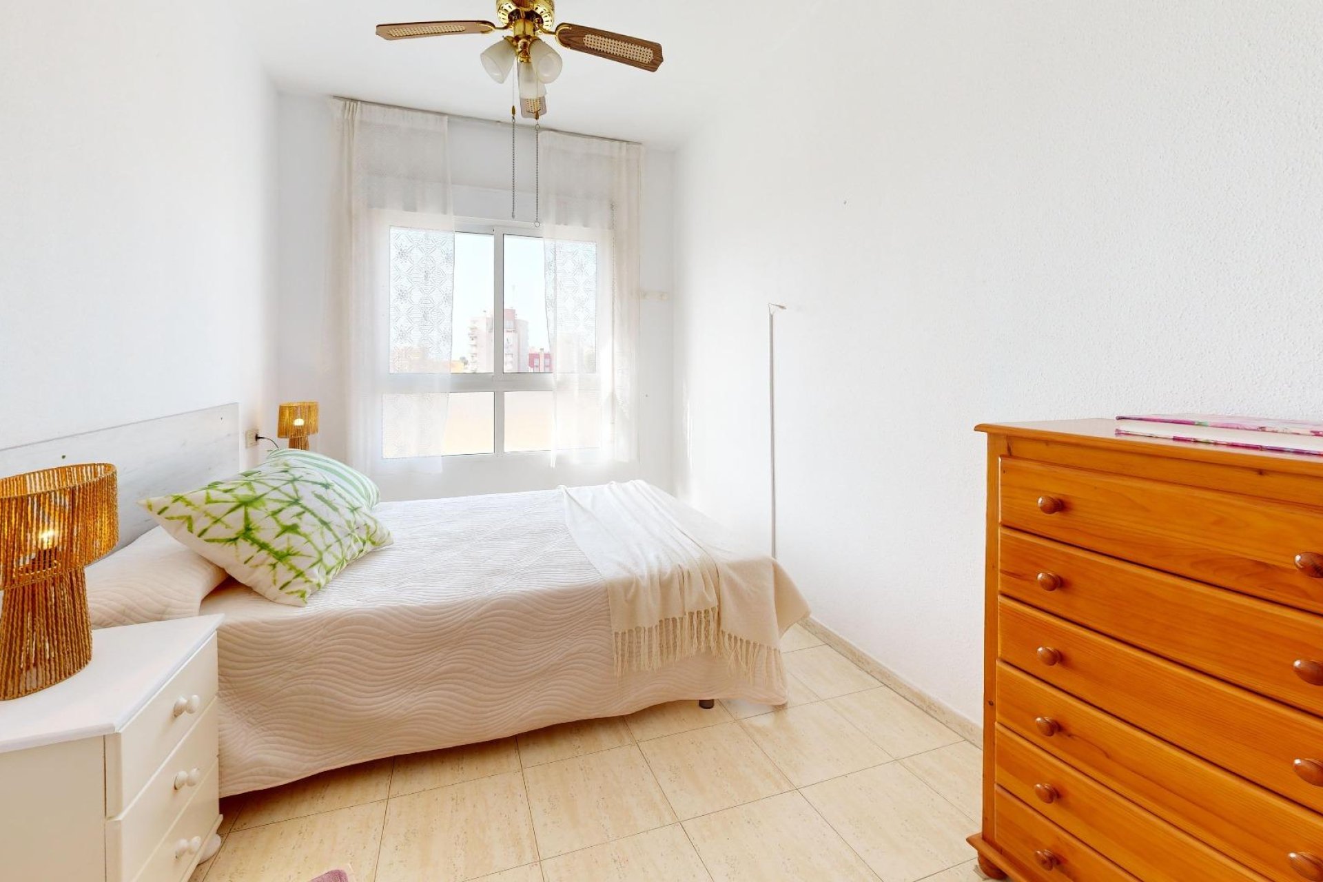Resale - Apartment -
Torrevieja - Estacion De Autobuses