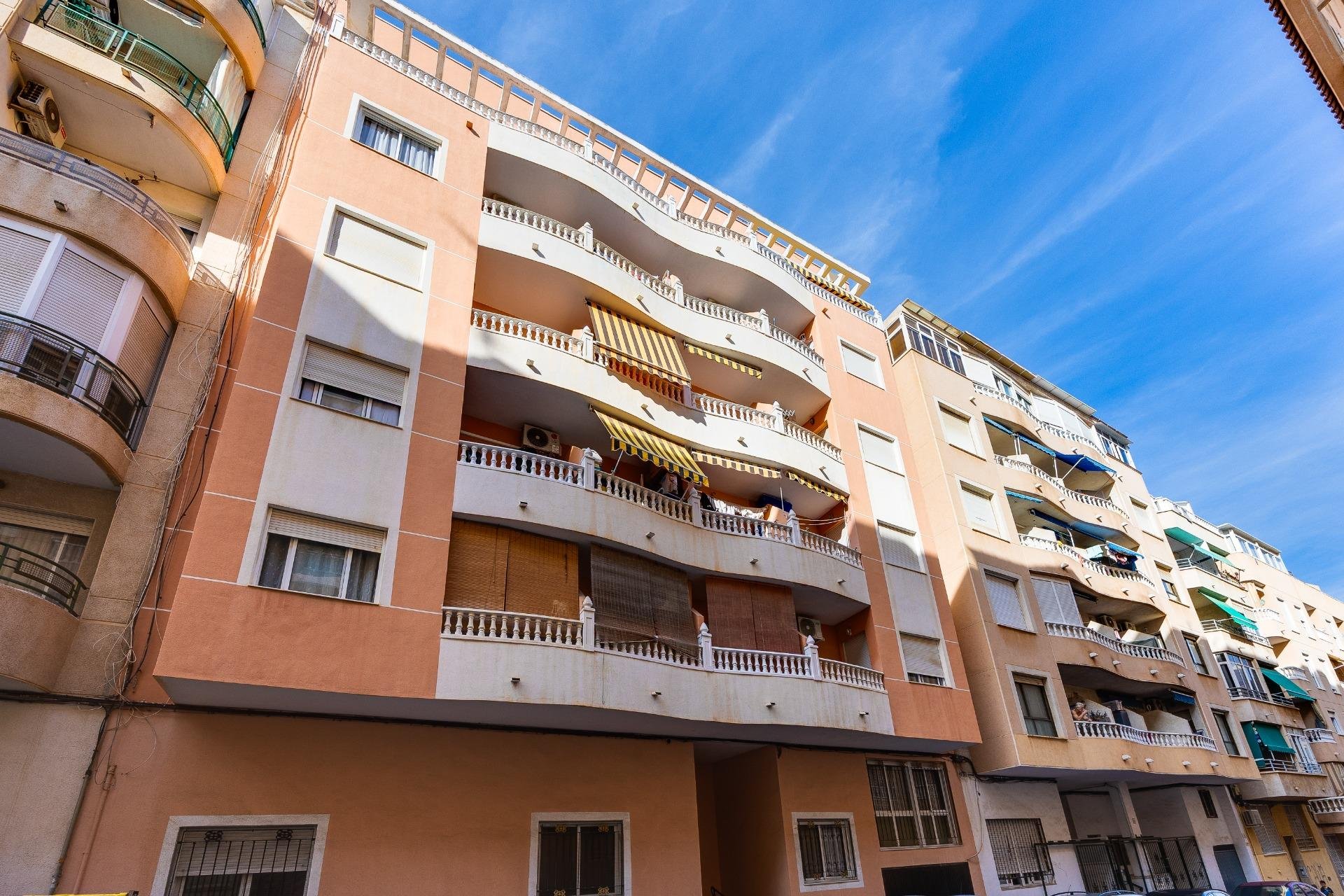 Resale - Apartment -
Torrevieja - Estacion De Autobuses