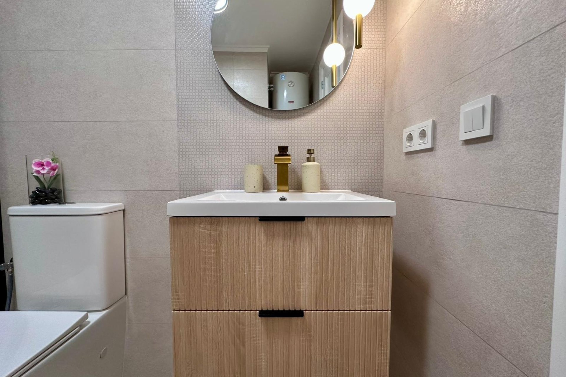 Resale - Apartment -
Torrevieja - Habaneras