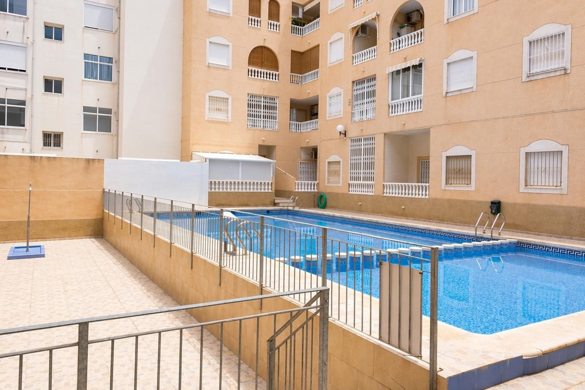 Resale - Apartment -
Torrevieja - Habaneras