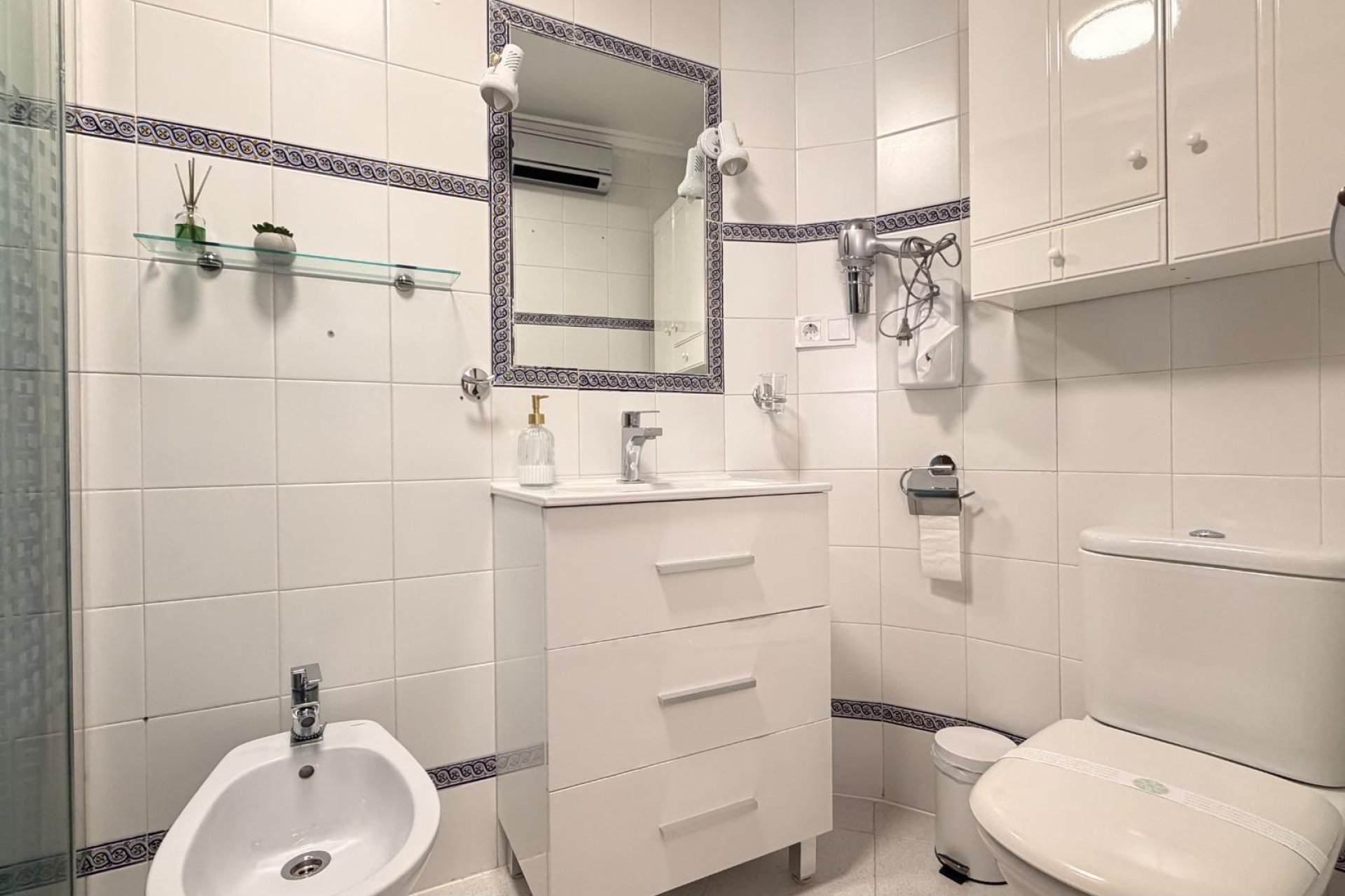 Resale - Apartment -
Torrevieja - Habaneras