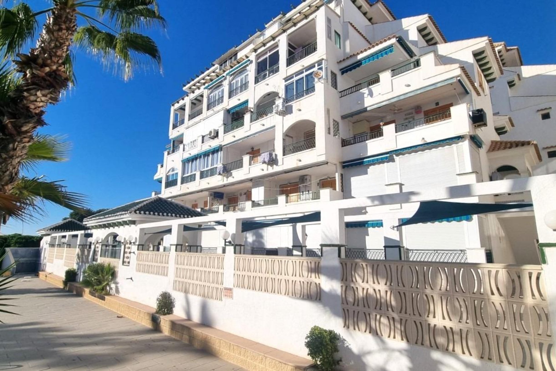 Resale - Apartment -
Torrevieja - La Mata