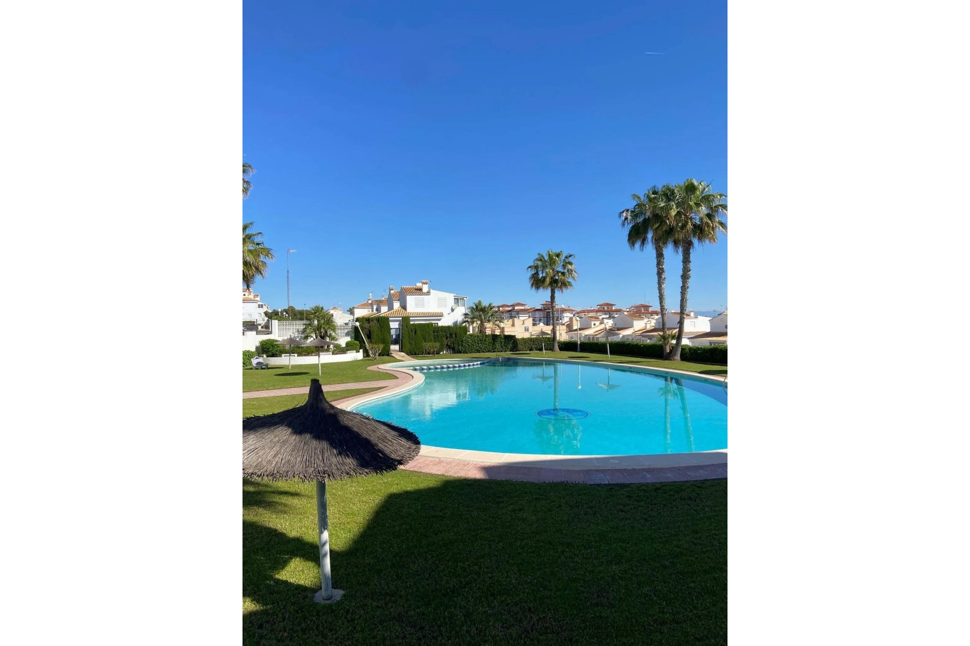 Resale - Apartment -
Torrevieja - La Mata