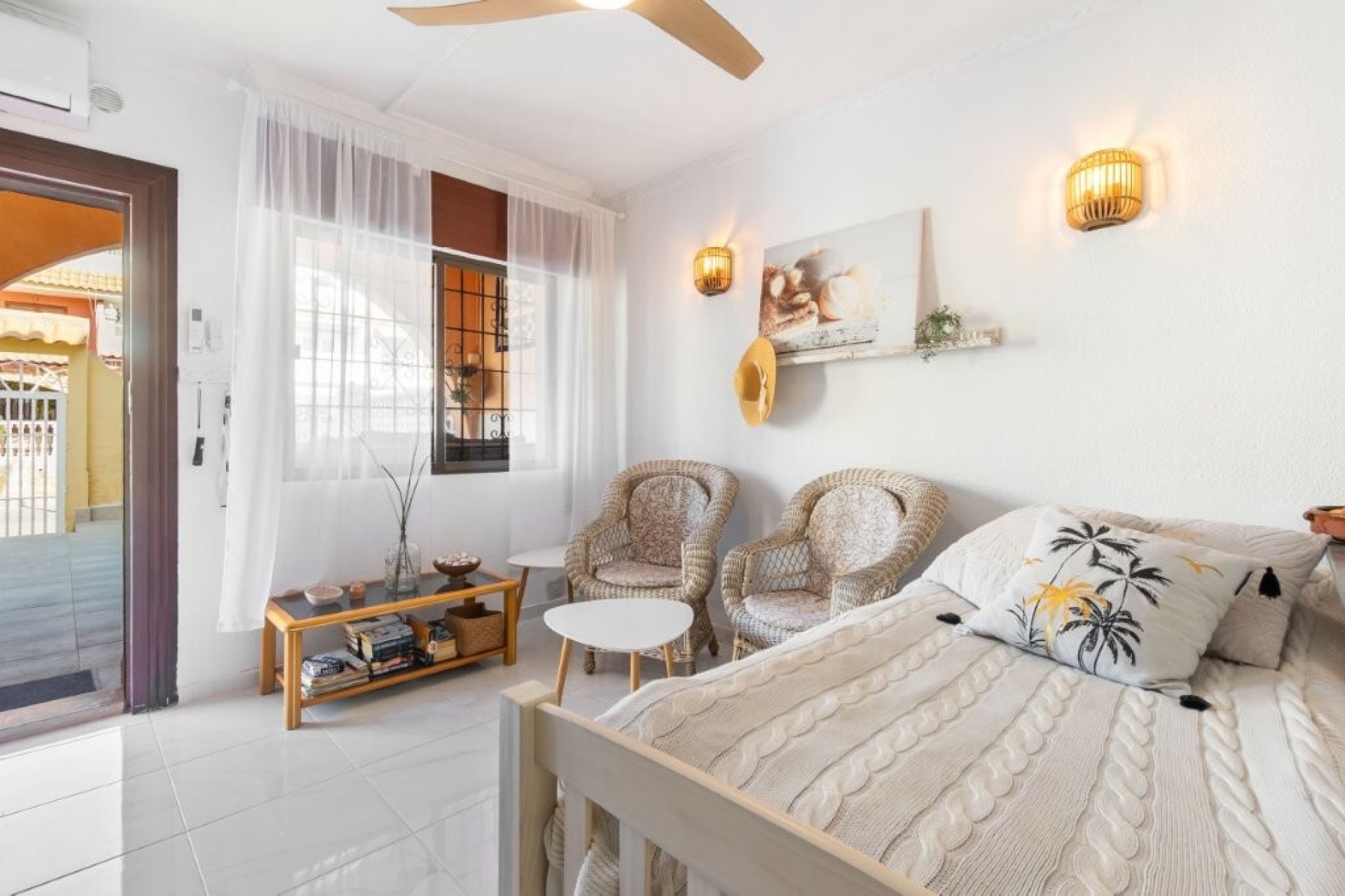 Resale - Apartment -
Torrevieja - La Rosaleda