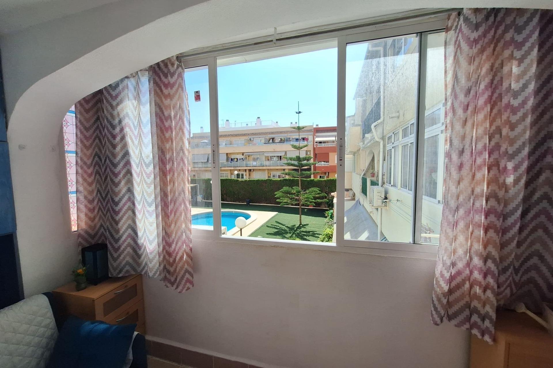 Resale - Apartment -
Torrevieja - Nueva Torrevieja