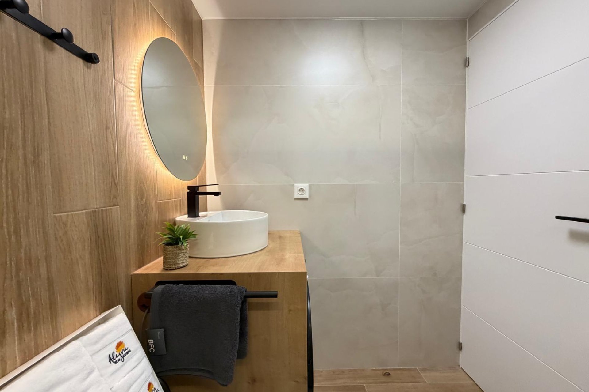 Resale - Apartment -
Torrevieja - Nueva Torrevieja