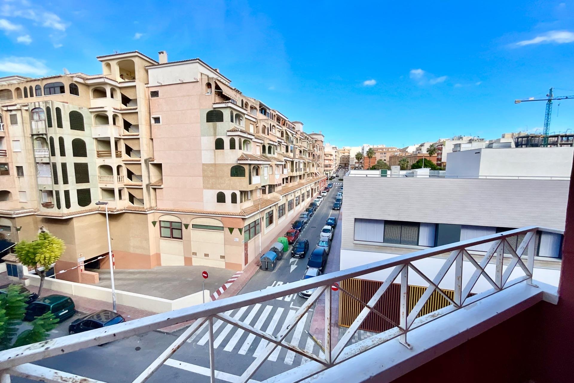 Resale - Apartment -
Torrevieja - PARQUE DE LAS NACIONES