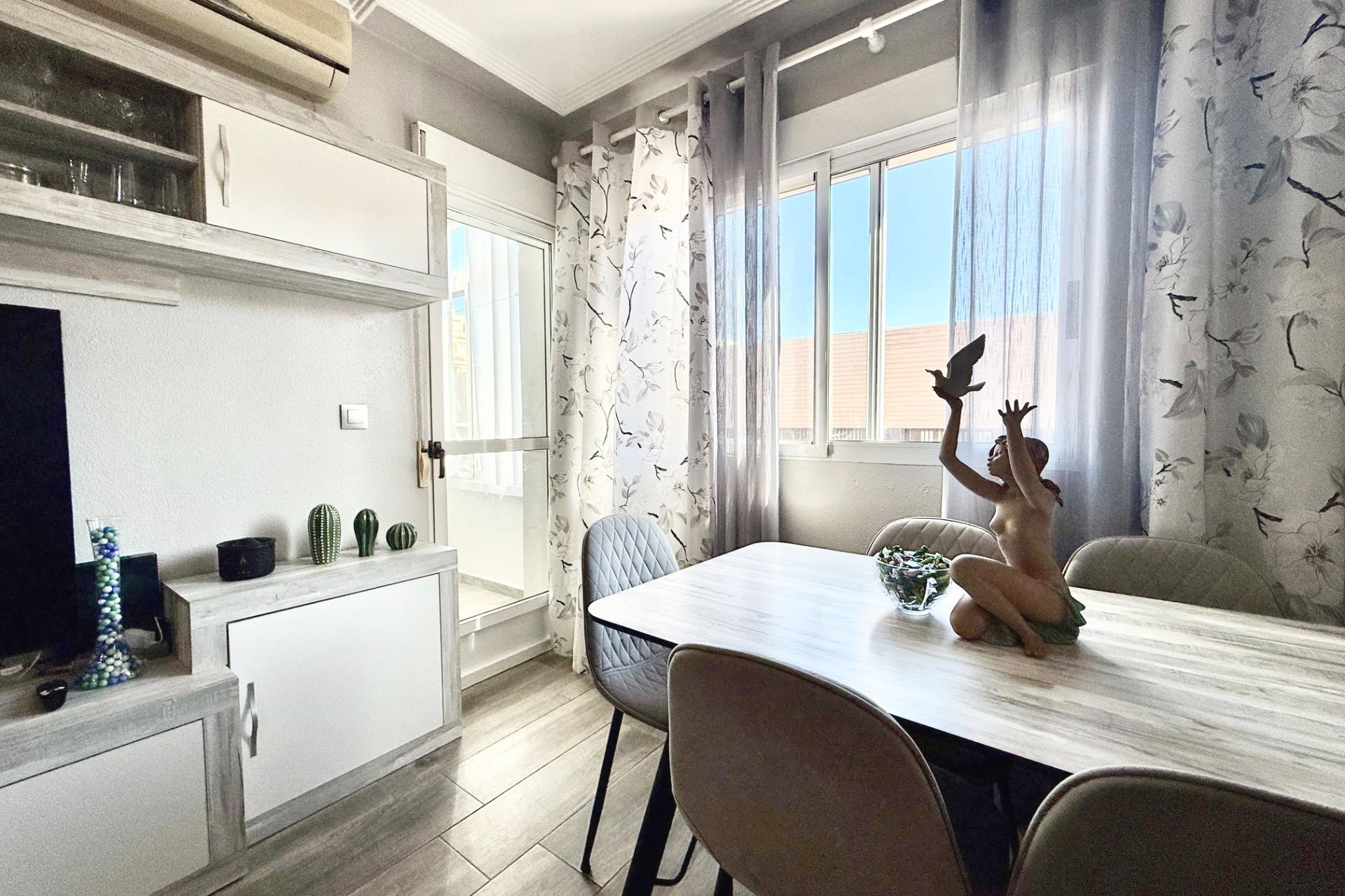 Resale - Apartment -
Torrevieja - PARQUE DE LAS NACIONES