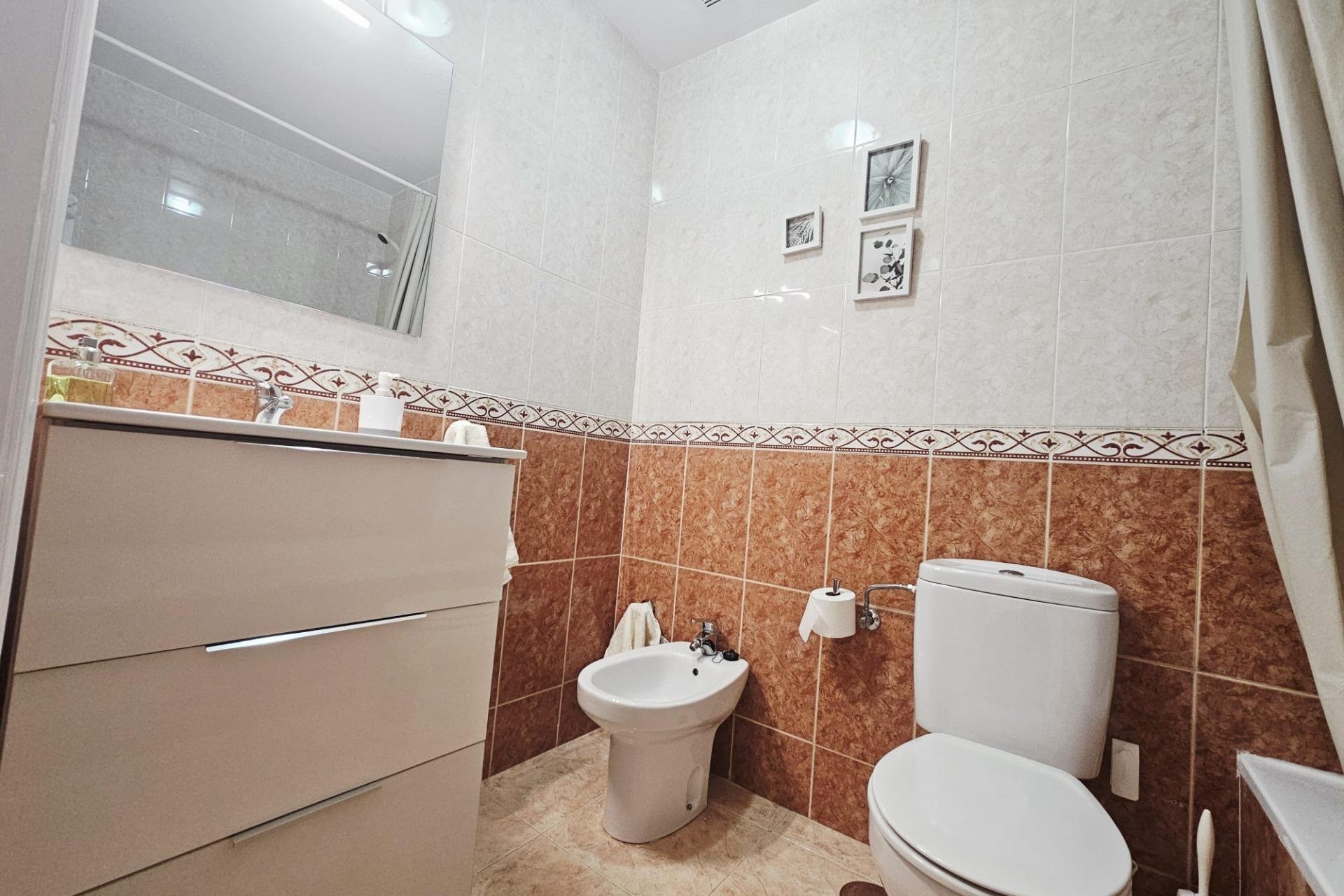 Resale - Apartment -
Torrevieja - PARQUE DE LAS NACIONES