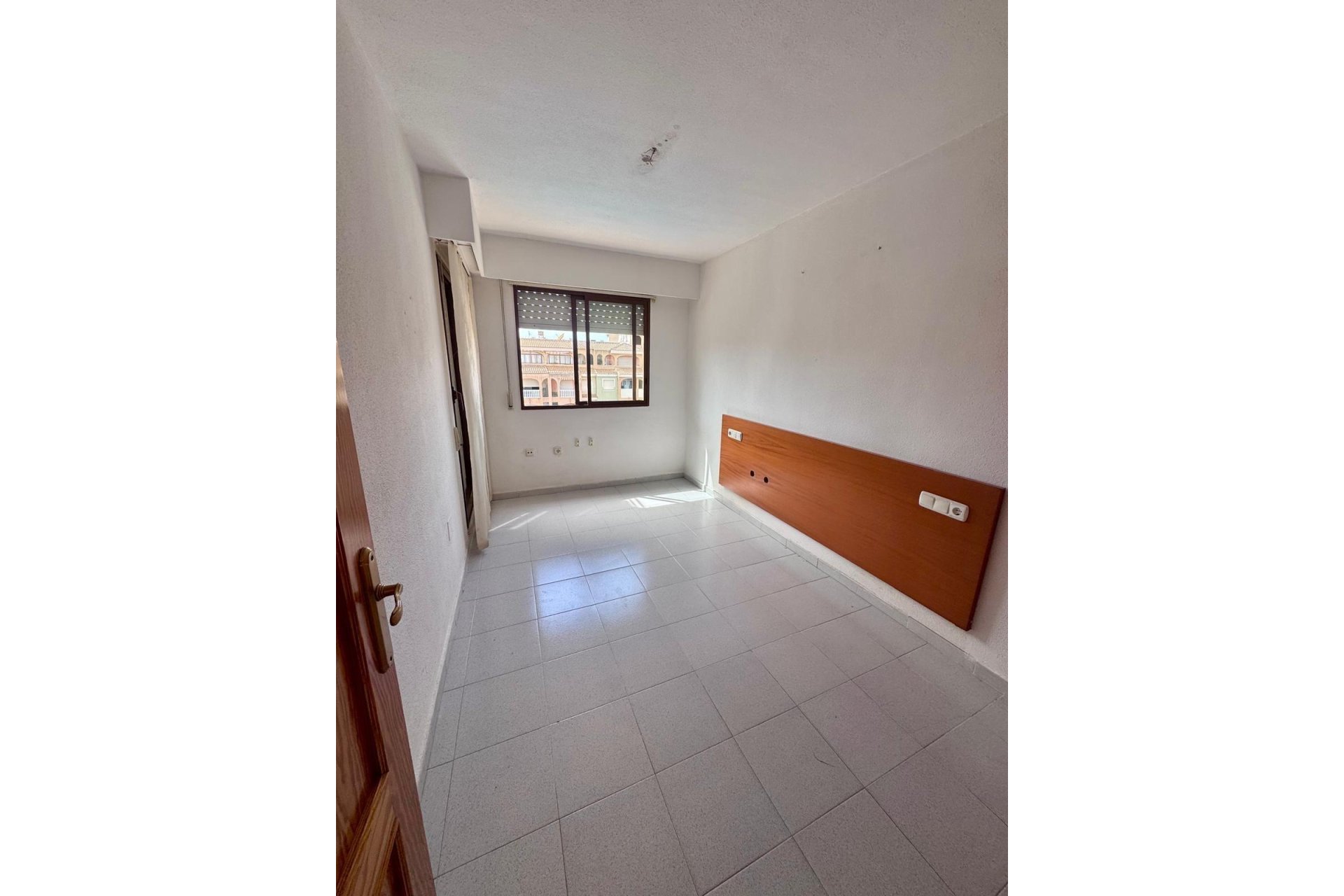 Resale - Apartment -
Torrevieja - PARQUE DE LAS NACIONES
