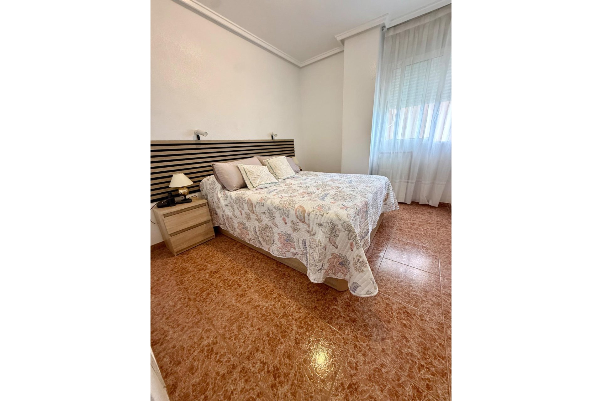 Resale - Apartment -
Torrevieja - PARQUE DE LAS NACIONES
