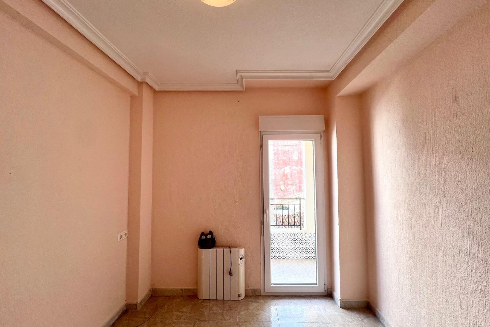 Resale - Apartment -
Torrevieja - Paseo Maritimo