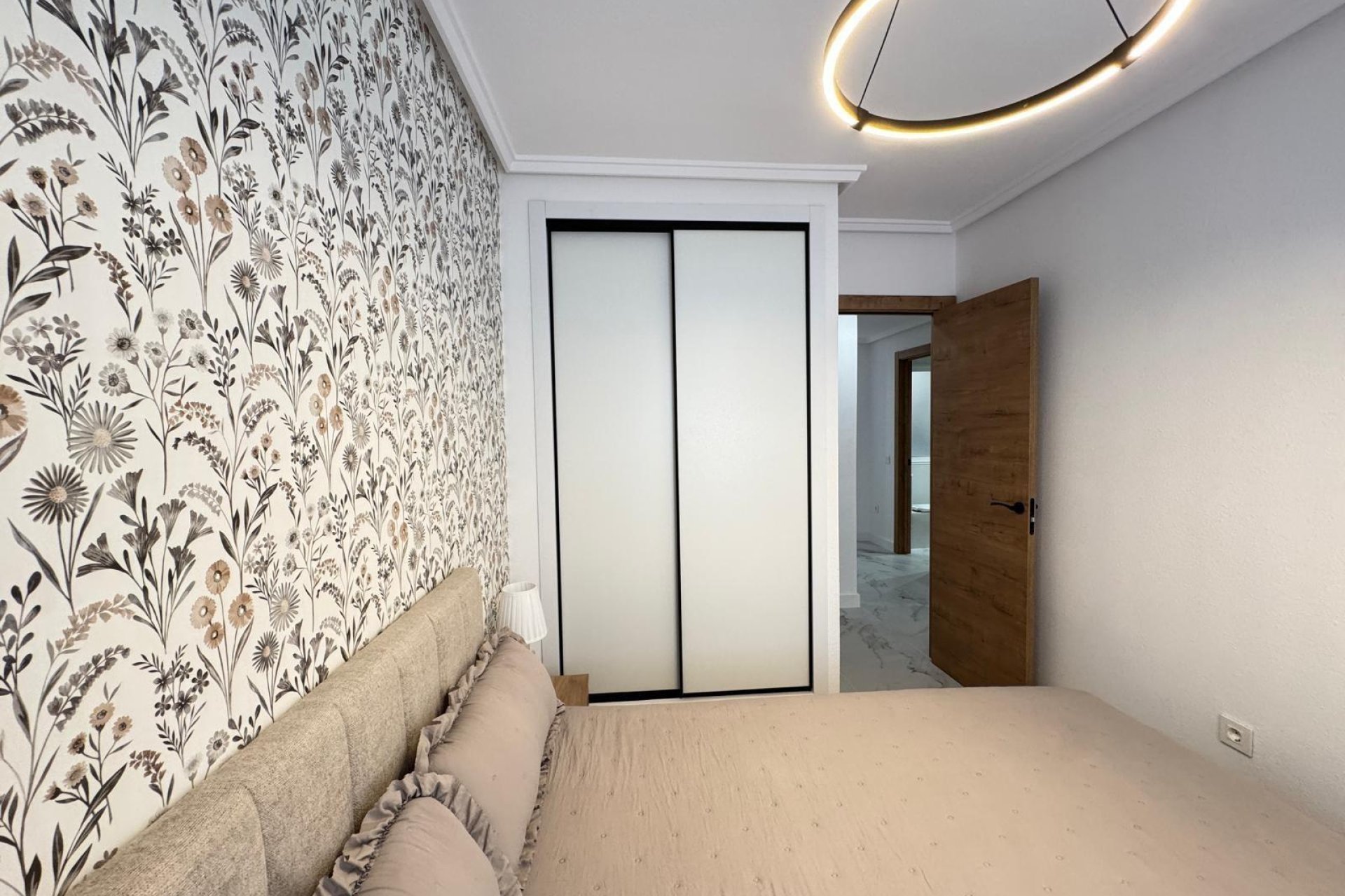 Resale - Apartment -
Torrevieja - Playa de los Locos