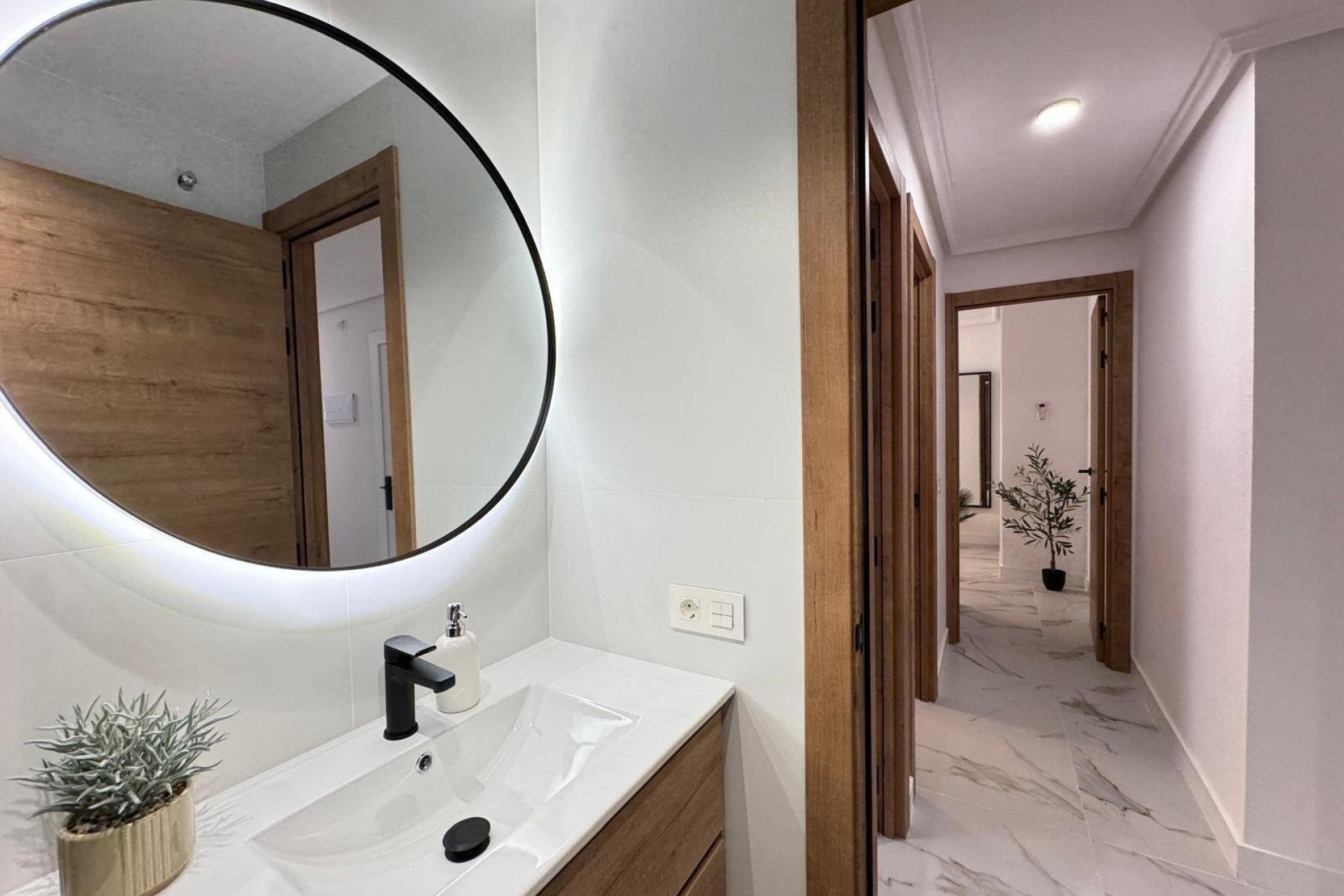 Resale - Apartment -
Torrevieja - Playa de los Locos