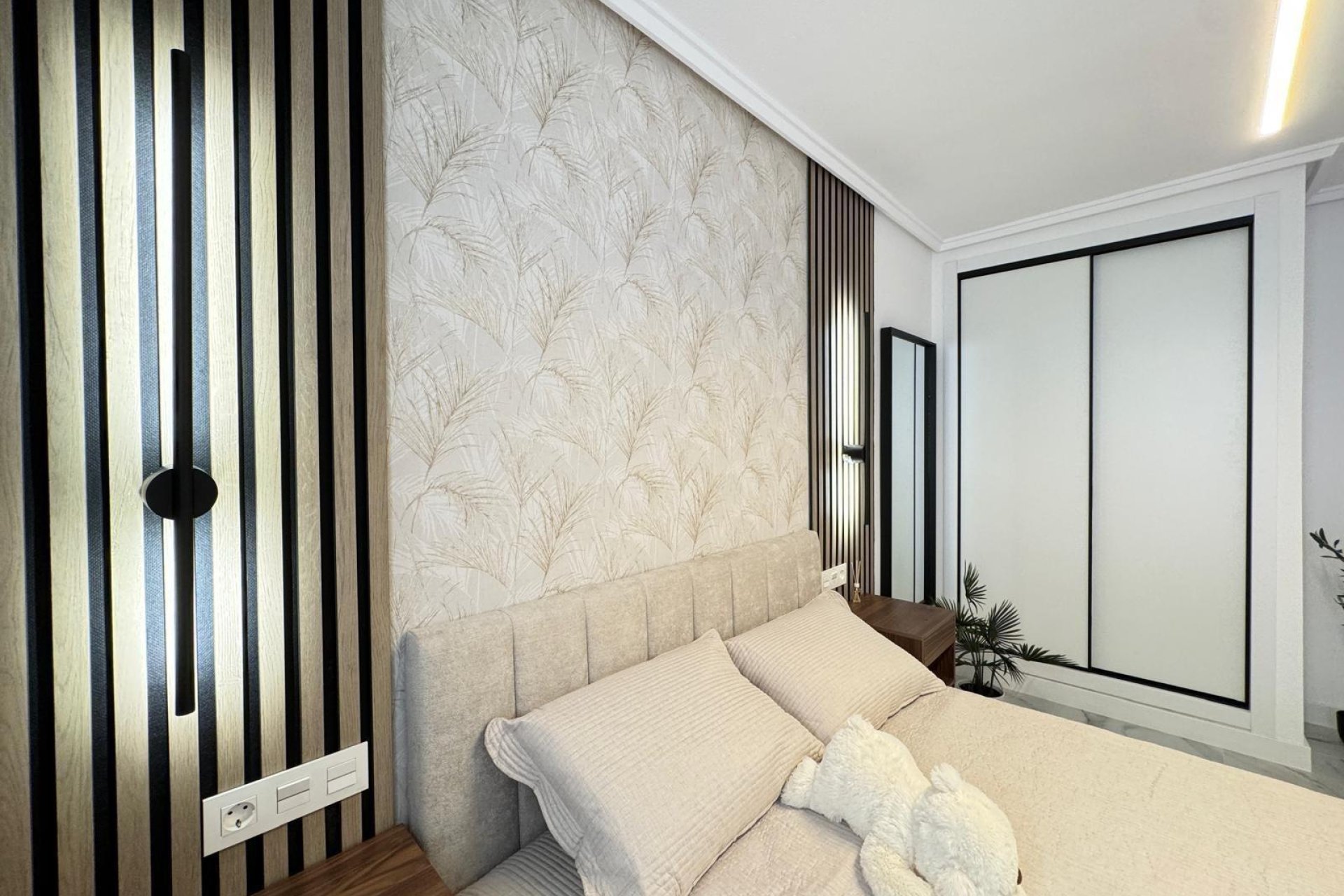 Resale - Apartment -
Torrevieja - Playa de los Locos