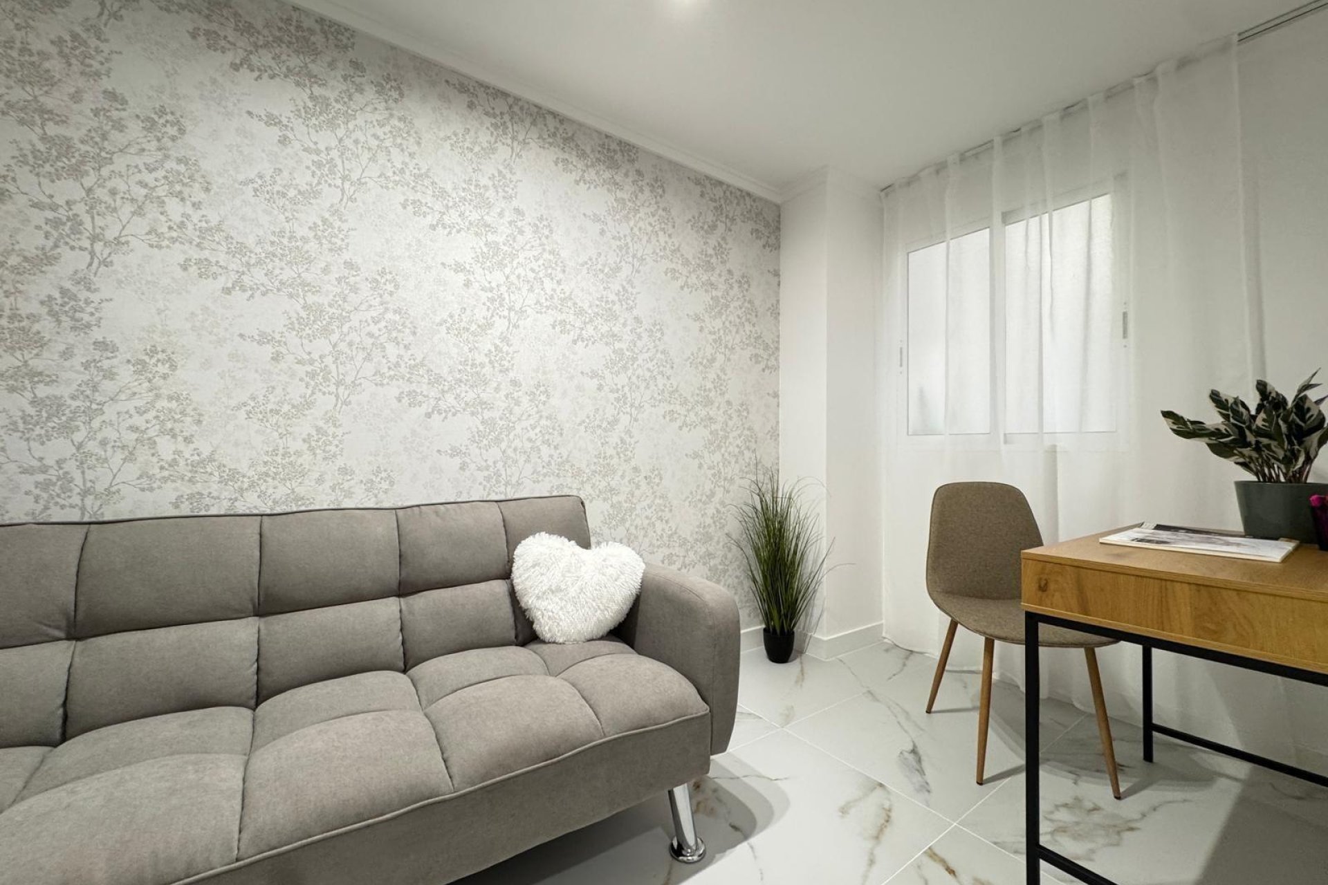 Resale - Apartment -
Torrevieja - Playa de los Locos