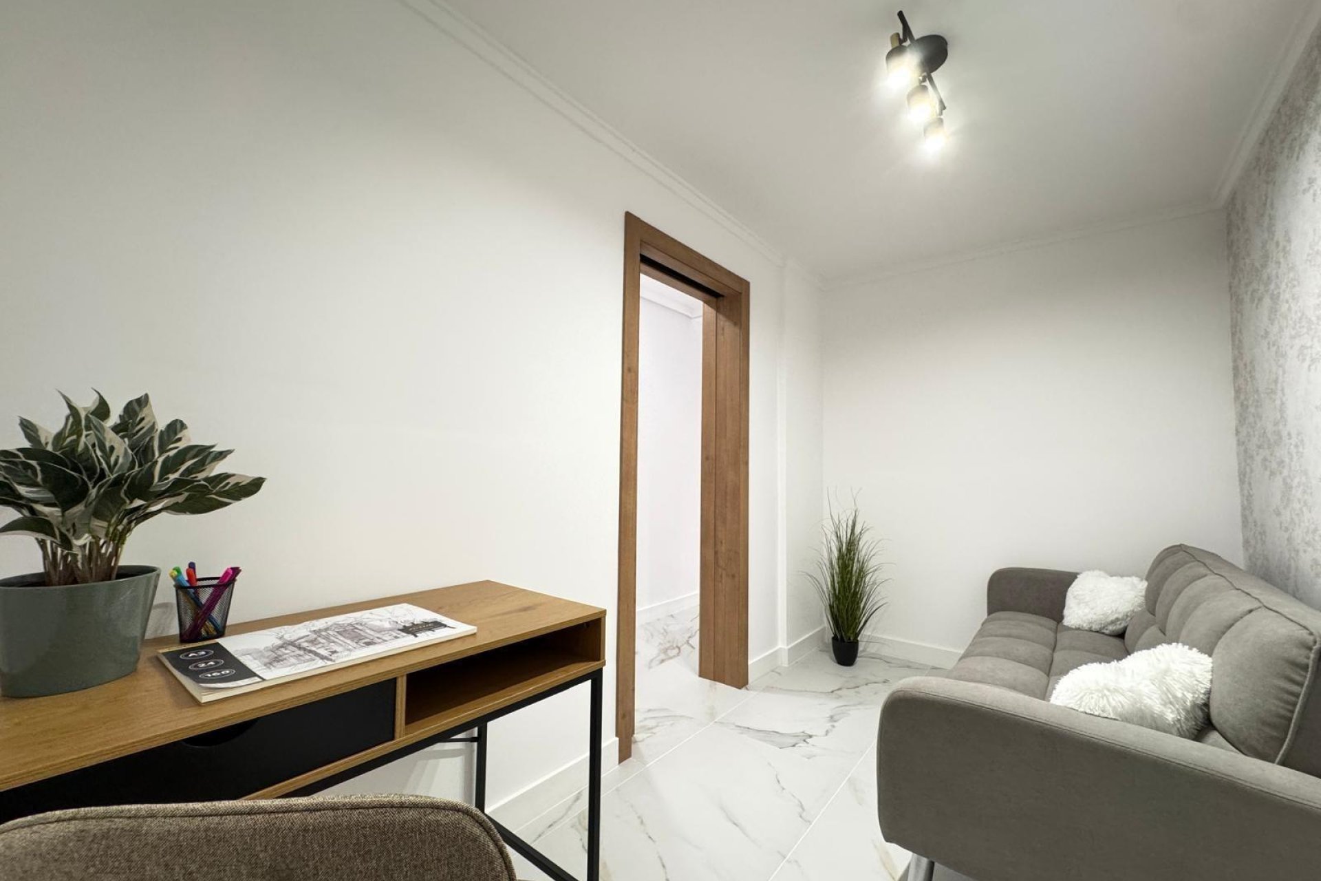 Resale - Apartment -
Torrevieja - Playa de los Locos