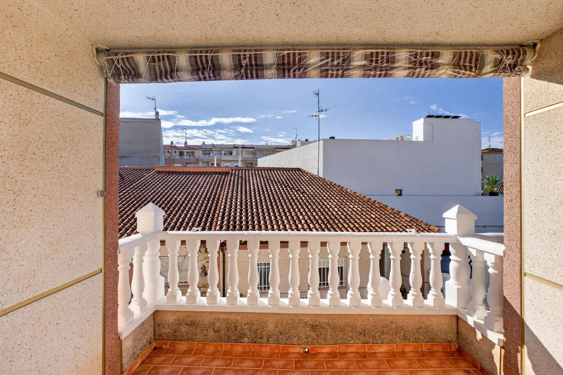 Resale - Apartment -
Torrevieja - Playa de los Locos