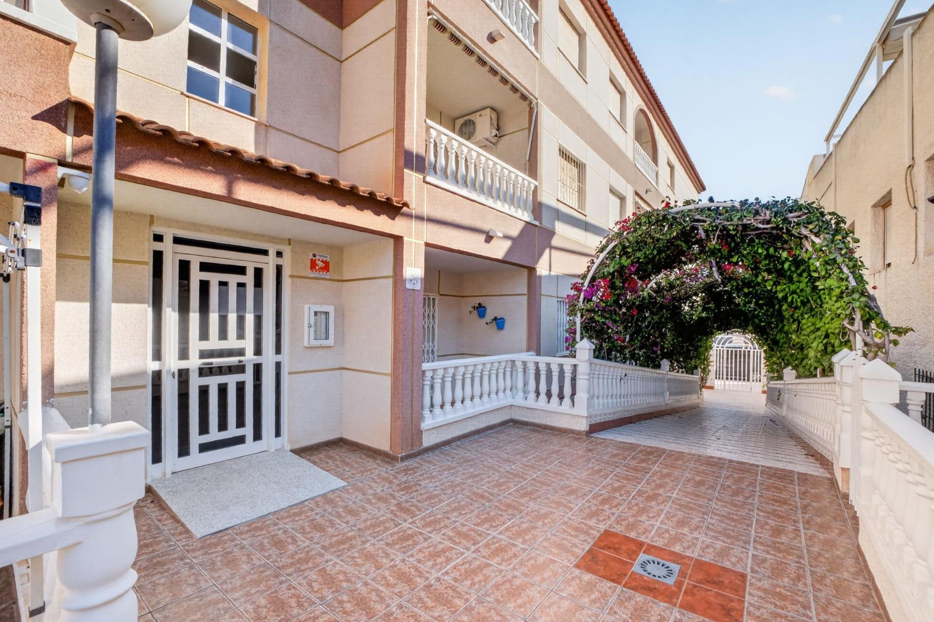 Resale - Apartment -
Torrevieja - Playa de los Locos