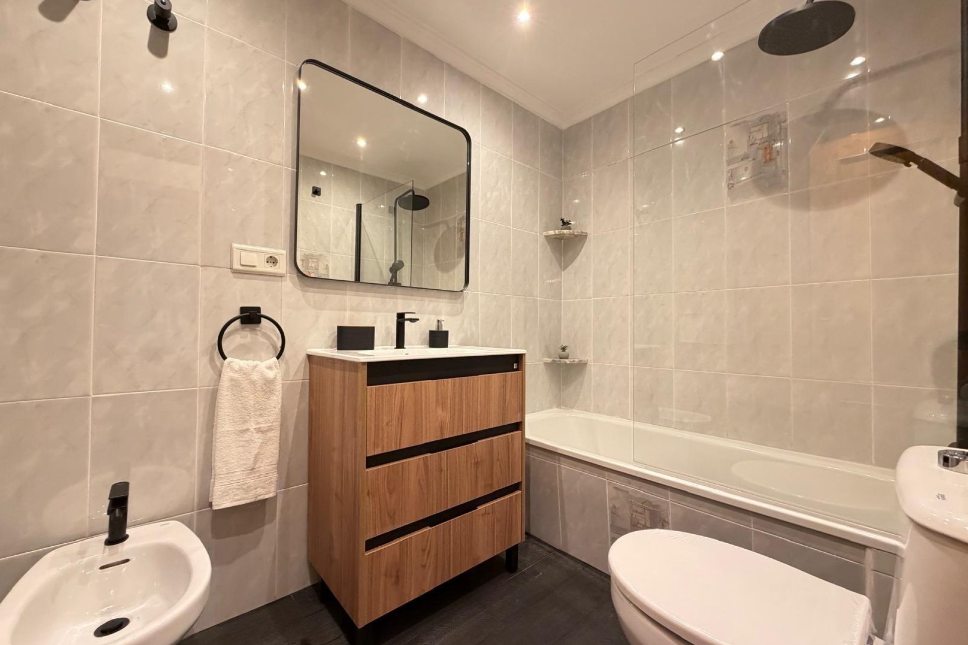 Resale - Apartment -
Torrevieja - Playa de los Locos