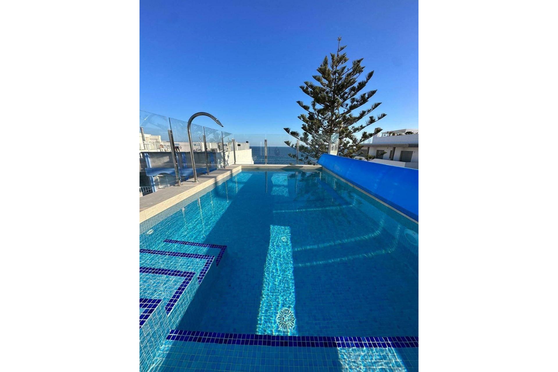 Resale - Apartment -
Torrevieja - Playa de los Locos
