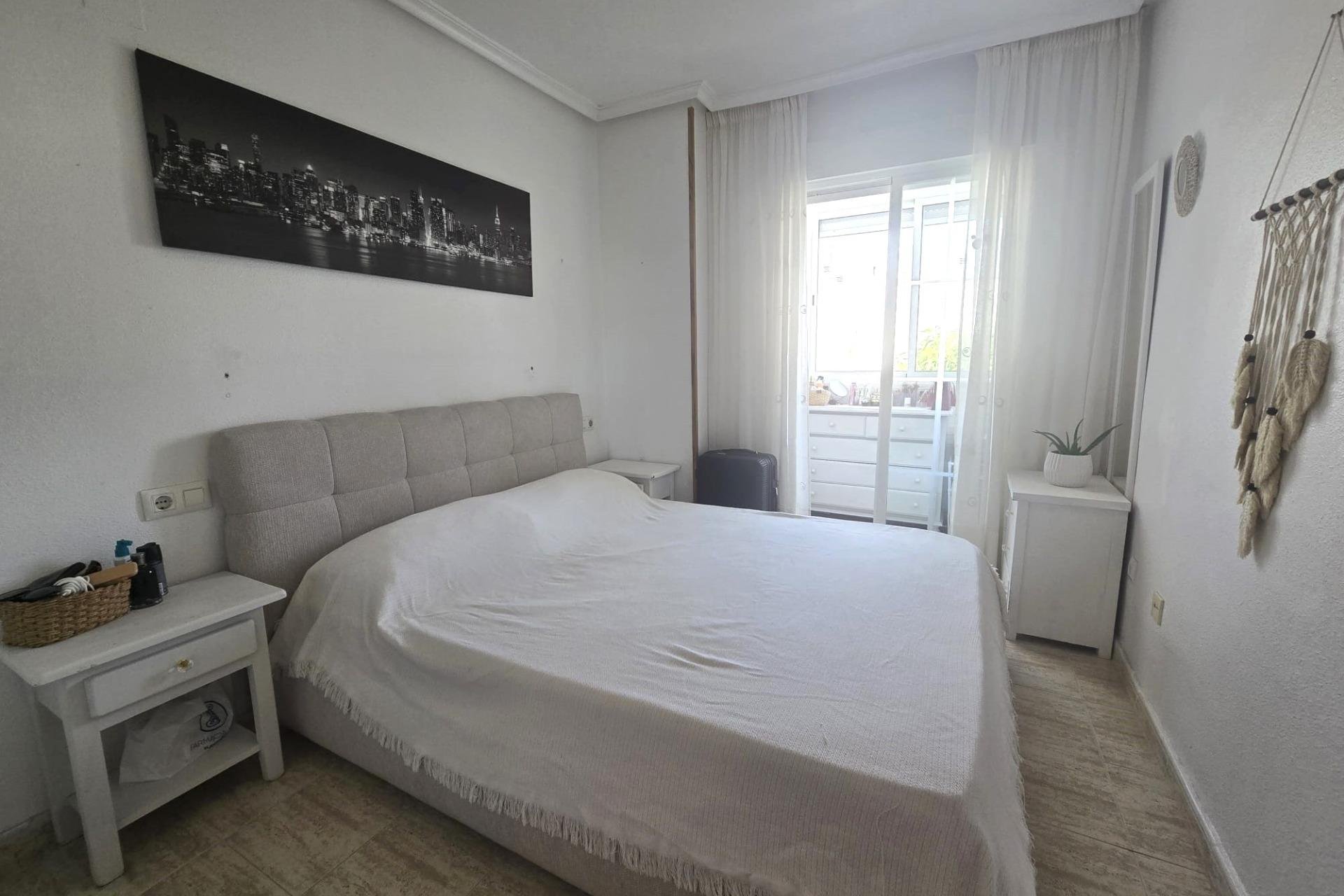 Resale - Apartment -
Torrevieja - Playa de los Locos