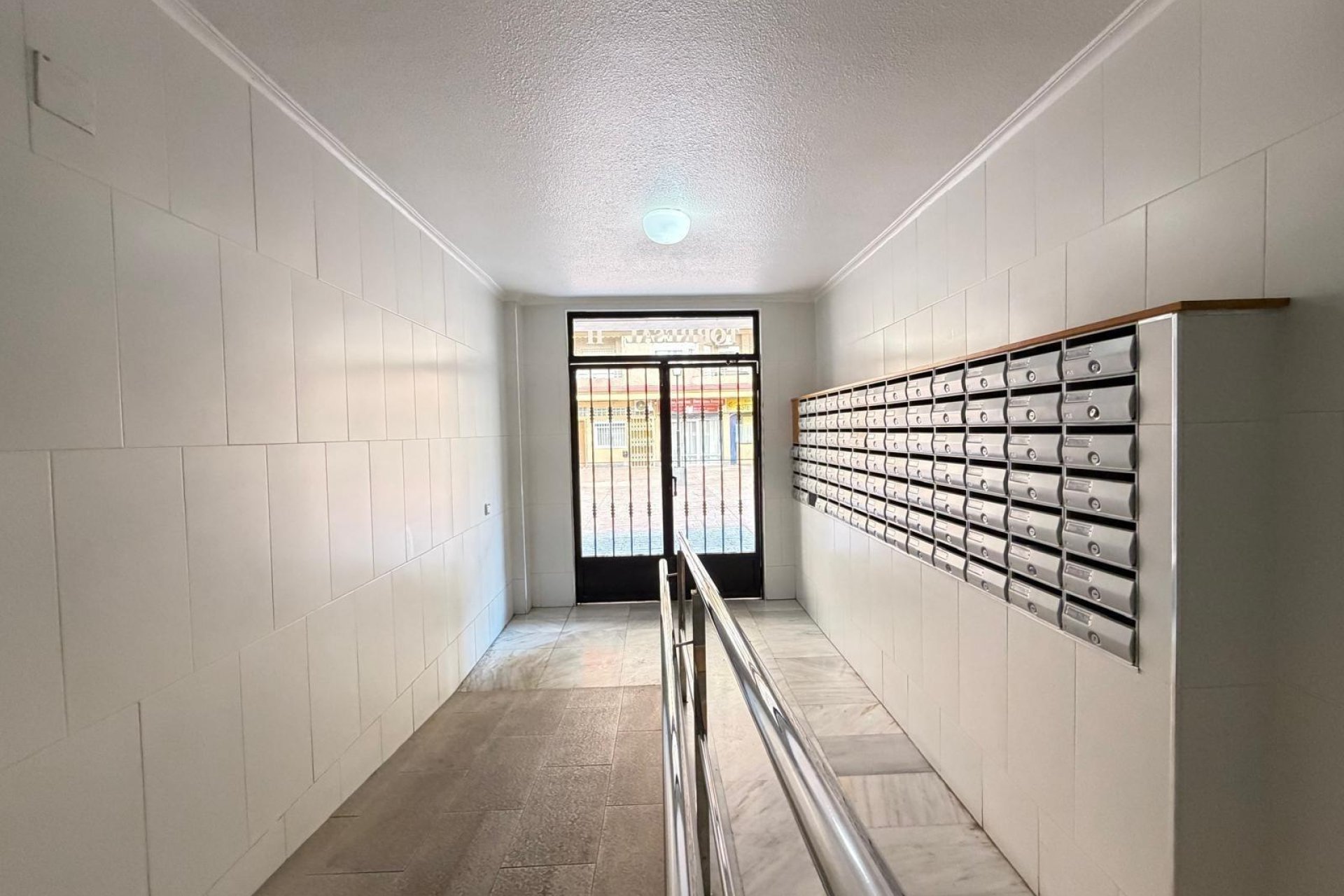 Resale - Apartment -
Torrevieja - Playa de los Locos