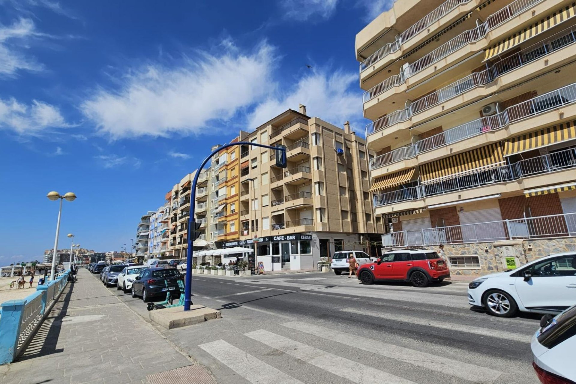 Resale - Apartment -
Torrevieja - Playa de los Locos