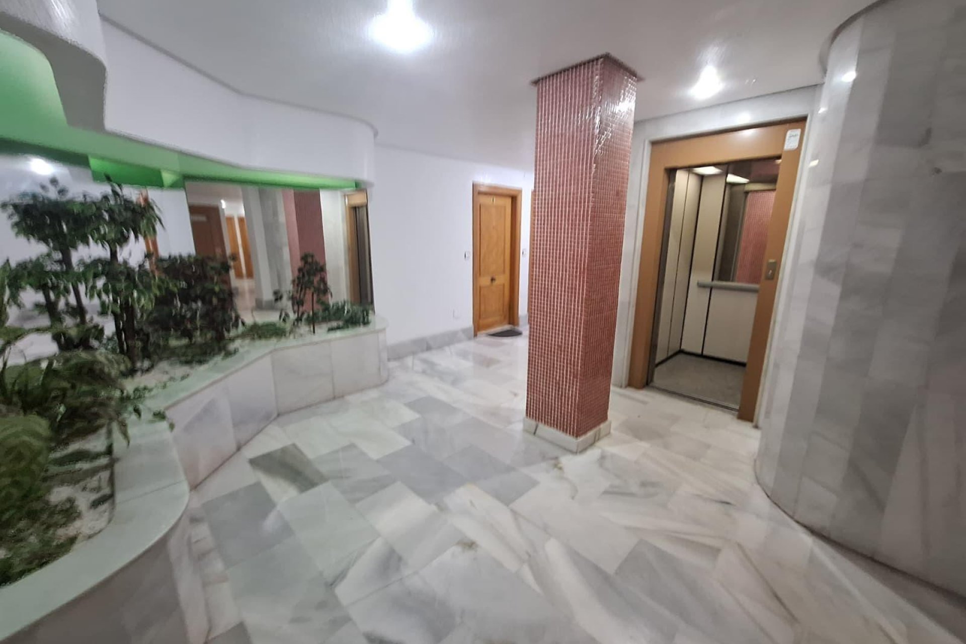 Resale - Apartment -
Torrevieja - Playa de los Locos