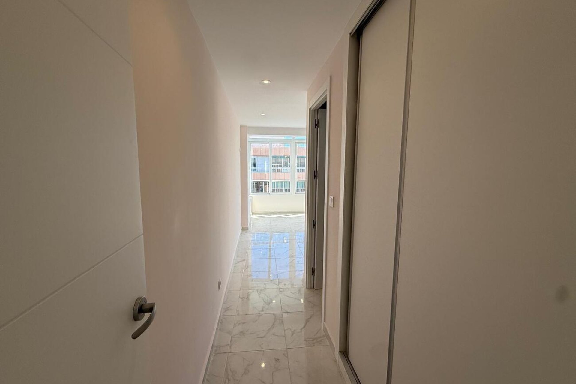 Resale - Apartment -
Torrevieja - Playa del Acequión