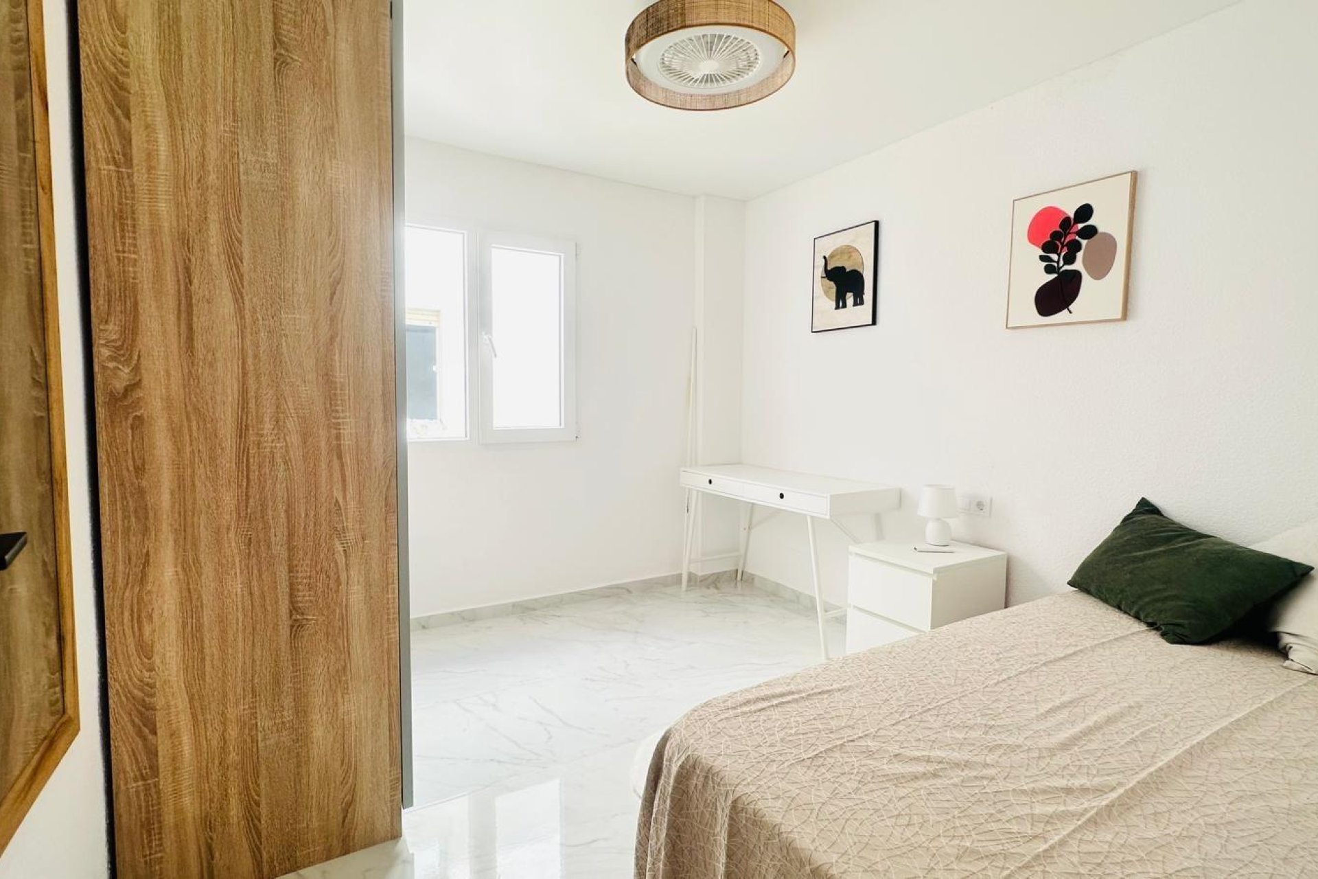 Resale - Apartment -
Torrevieja - Playa del Cura