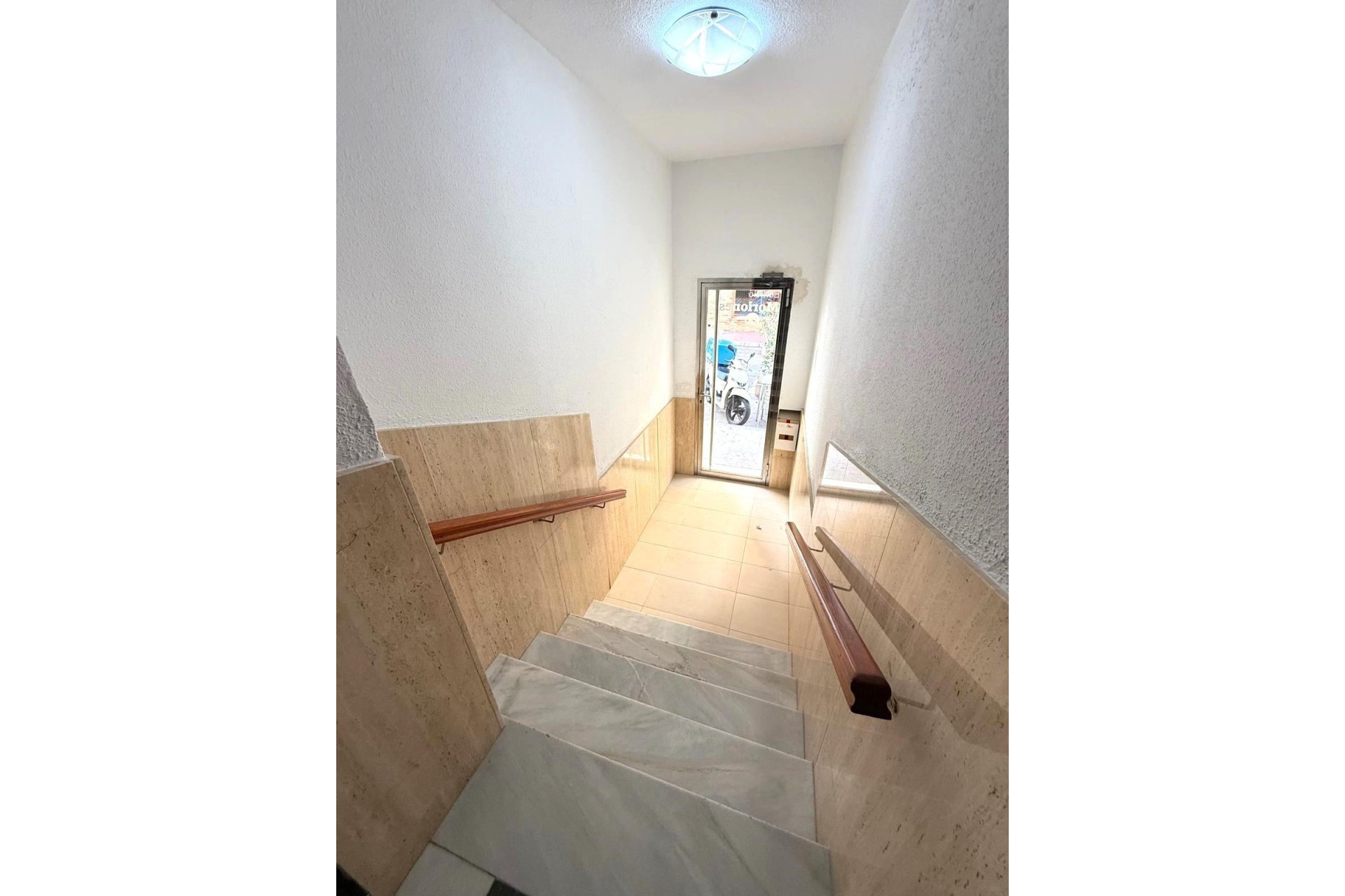 Resale - Apartment -
Torrevieja - Playa del Cura