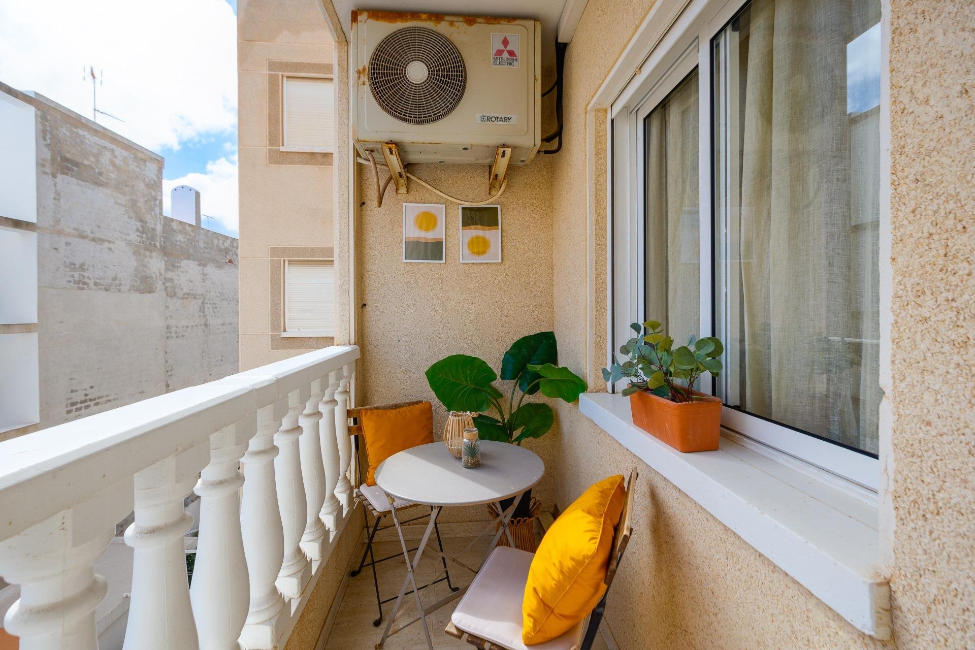 Resale - Apartment -
Torrevieja - Playa del Cura