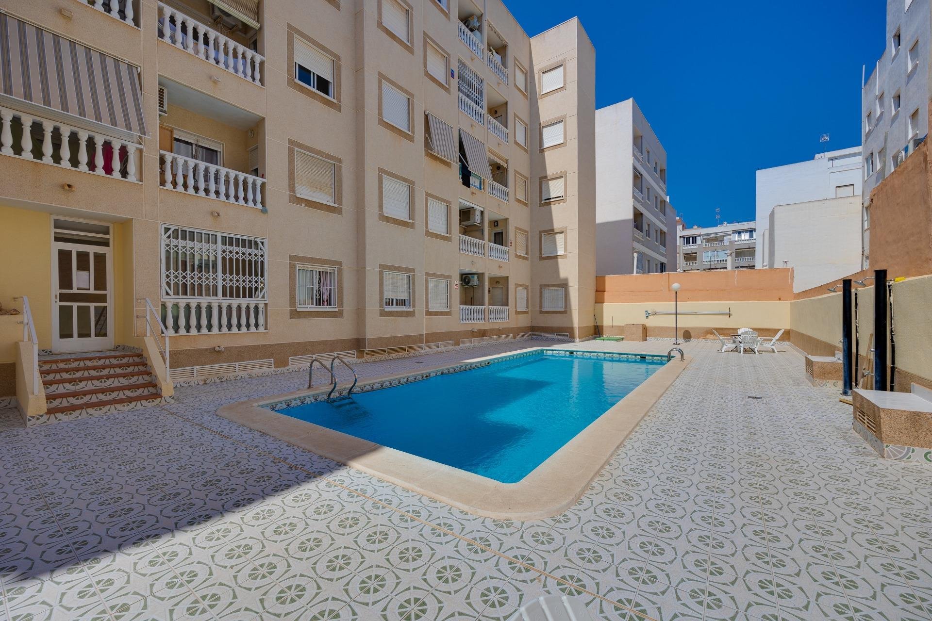 Resale - Apartment -
Torrevieja - Playa del Cura