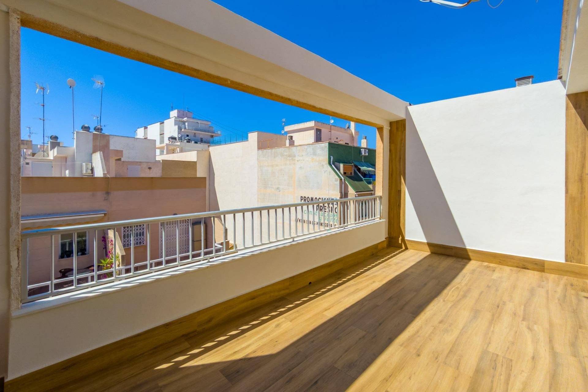 Resale - Apartment -
Torrevieja - Playa del Cura